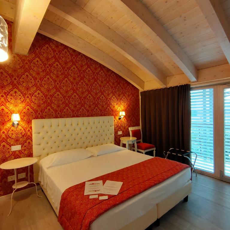 Nuova Opera Rooms & Apartments - Camera Matrimoniale con Balcone - 9