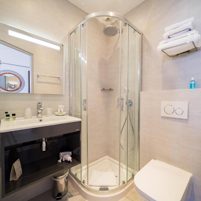 Hôtel Le Rabelais - Chambre Double Supérieure - 10