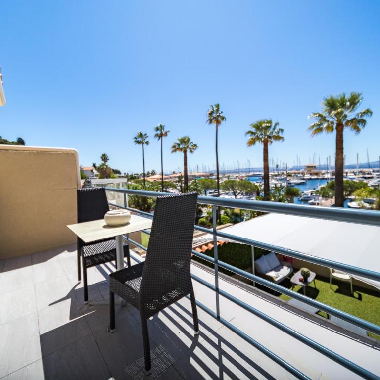 Hôtel Le Rabelais - Chambre Double Prestige avec Balcon - Vue sur Mer - 7
