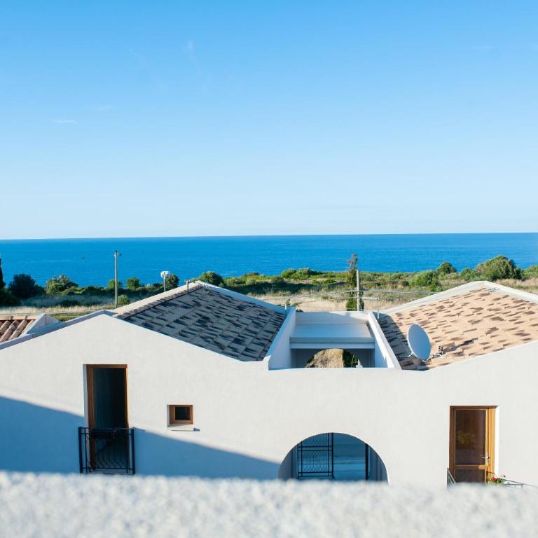 Baglio La Riserva - Camera Matrimoniale Deluxe con Balcone e Vista Mare - 8