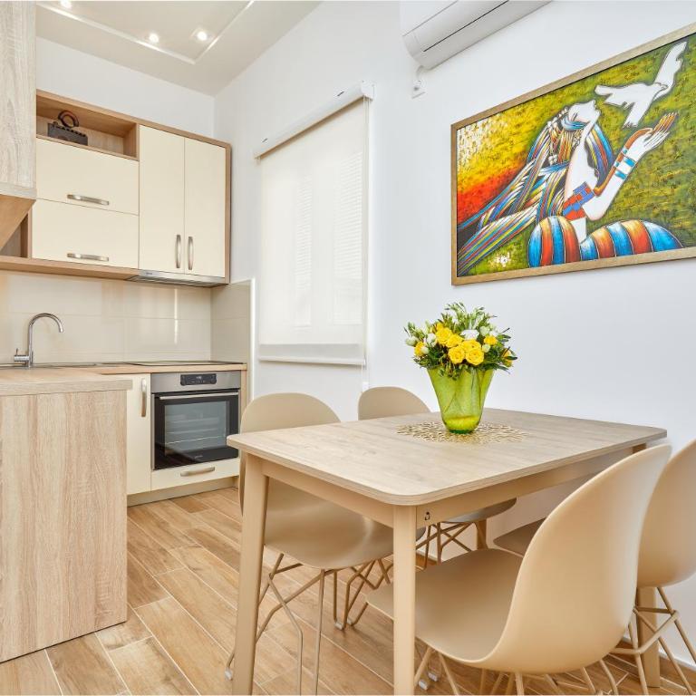 42° North Apartments - One-Bedroom Apartment - 4