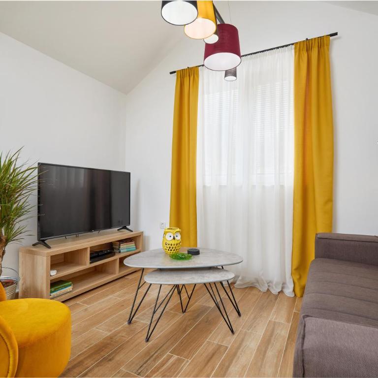 42° North Apartments - One-Bedroom Apartment - 7