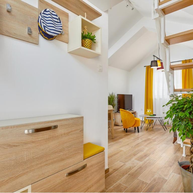 42° North Apartments - One-Bedroom Apartment - 22