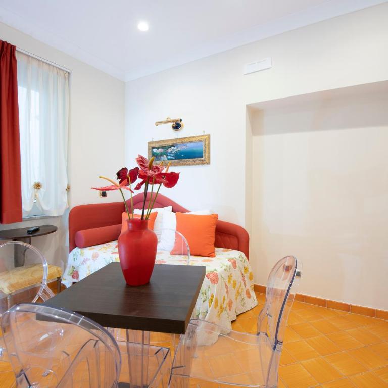 Amalfi Old Square room & apartments , 73 steps from the street - Appartamento con Balcone e Vista Mare - 10