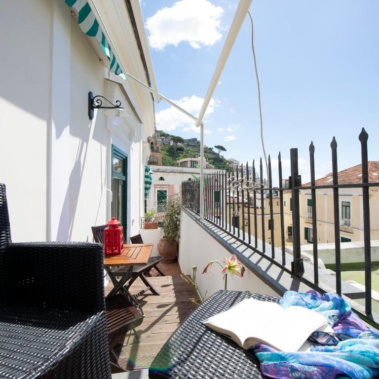 Amalfi Old Square room & apartments , 73 steps from the street - Appartamento con Balcone e Vista Mare - 24