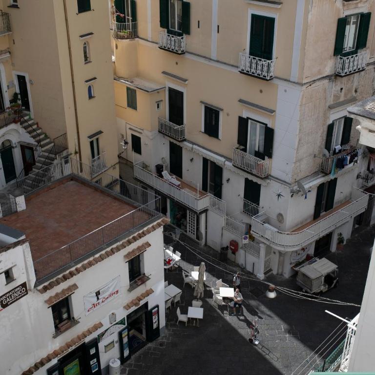 Amalfi Old Square room & apartments , 73 steps from the street - Camera Matrimoniale Superior con Vista Mare - 5
