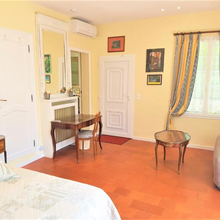 B&B with charm, quiet, kitchen, sw pool. - Chambre Familiale avec Terrasse - 11
