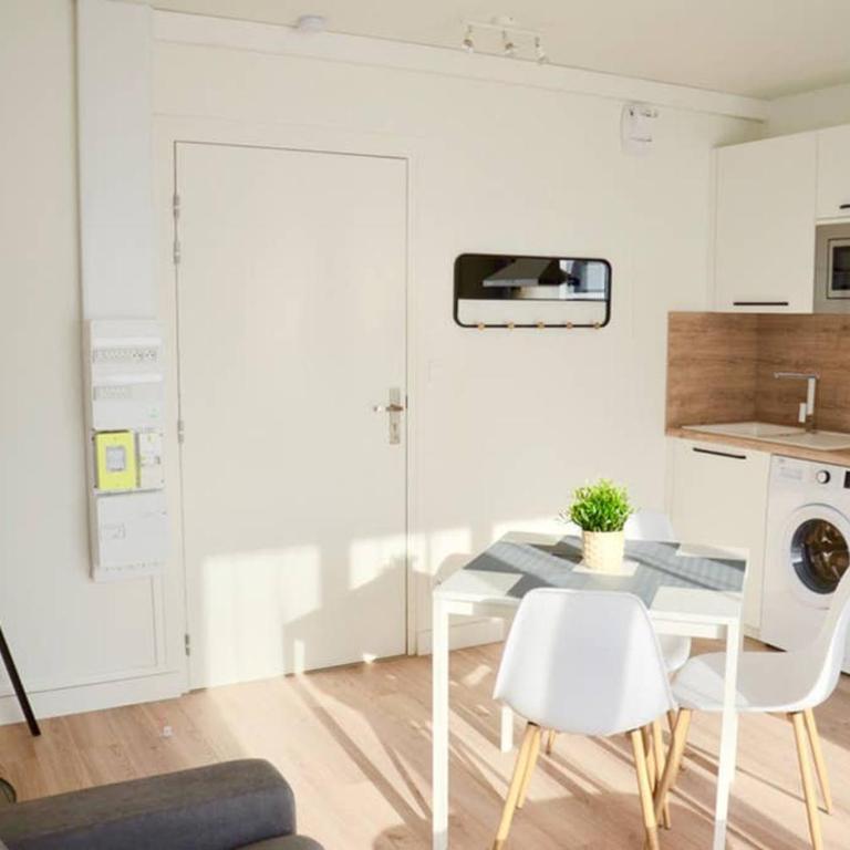 Dolmen Adrien 1 - One-Bedroom Apartment - 8