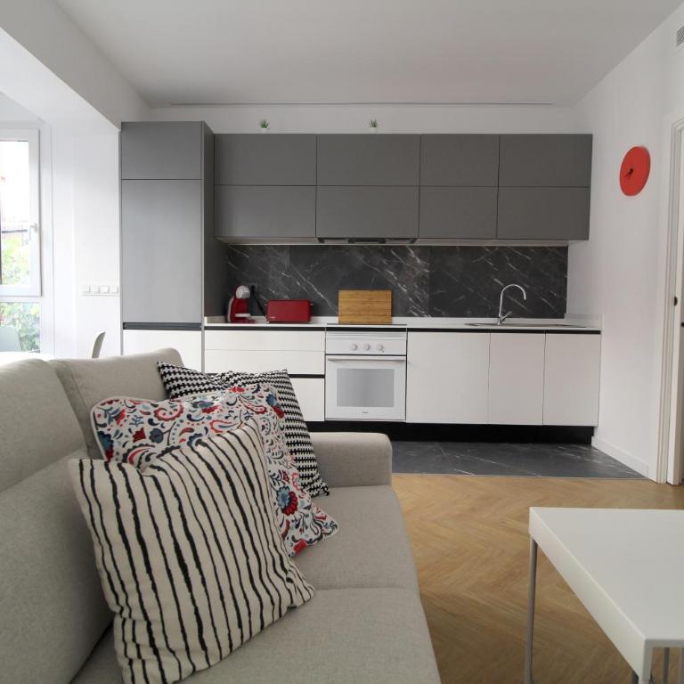 Encanto en el centro de Alicante - Two-Bedroom Apartment - 1