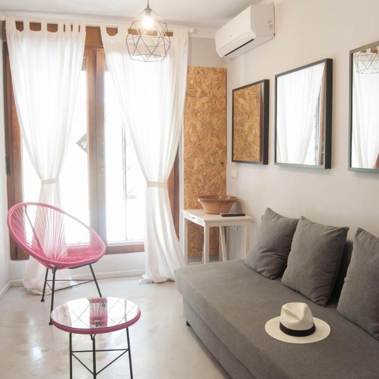 Apartamentos de la Parte Antigua de Cáceres - Standard Apartment - C/ Caleros - 7