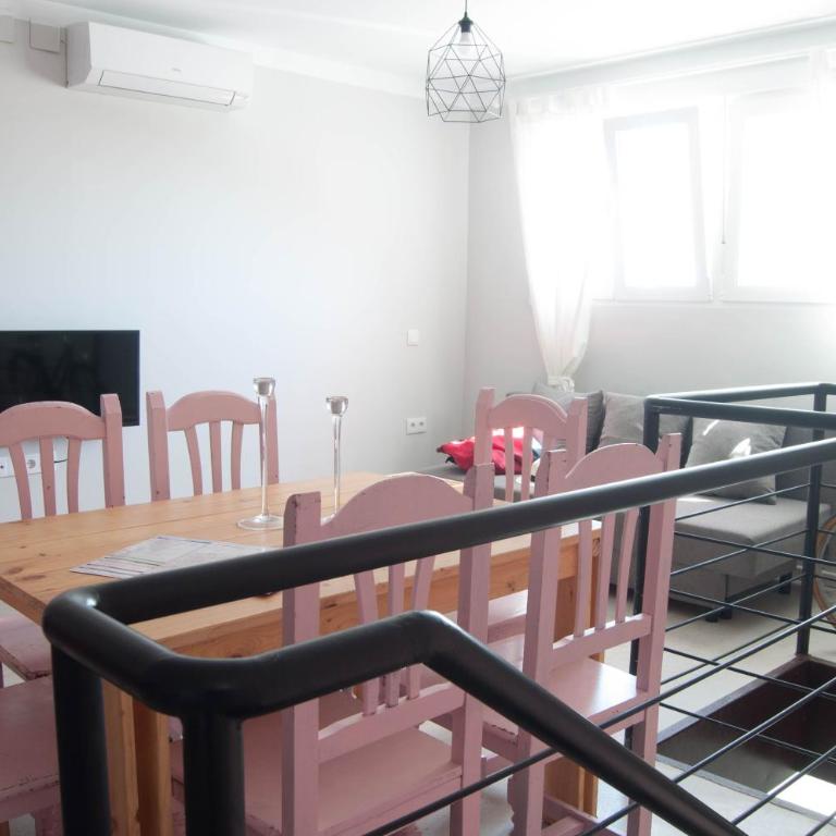 Apartamentos de la Parte Antigua de Cáceres - Duplex Apartment - C/ Caleros - 13