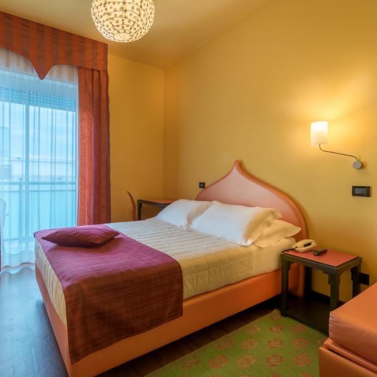 Hotel K2 Bellaria - Camera Tripla Superior - 9