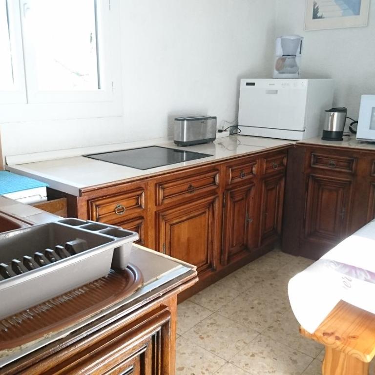 APT 65 M2 DANS VILLA AVEC PISCINE BANYULS SUR MER - One-Bedroom Apartment - 32