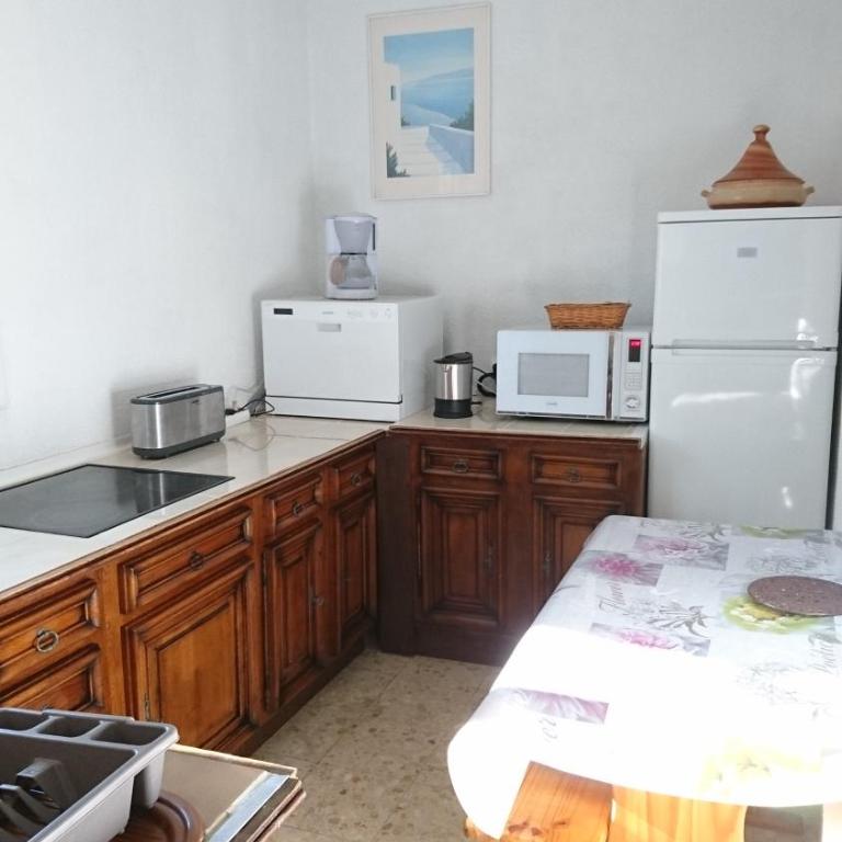 APT 65 M2 DANS VILLA AVEC PISCINE BANYULS SUR MER - One-Bedroom Apartment - 31