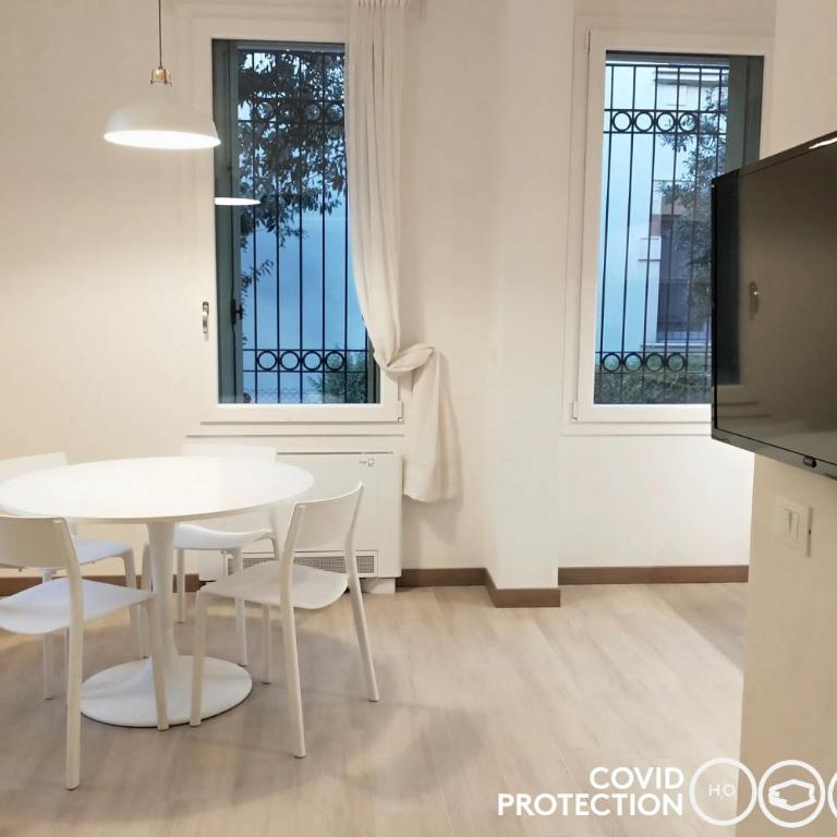 Via Poma Apartments&Rooms - Appartamento con 1 Camera da Letto e Cucina - 2
