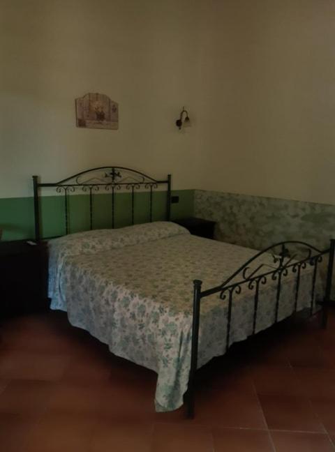Agriturismo Il Pozzo Antico - Camera Matrimoniale/Doppia con Letti Singoli - 4