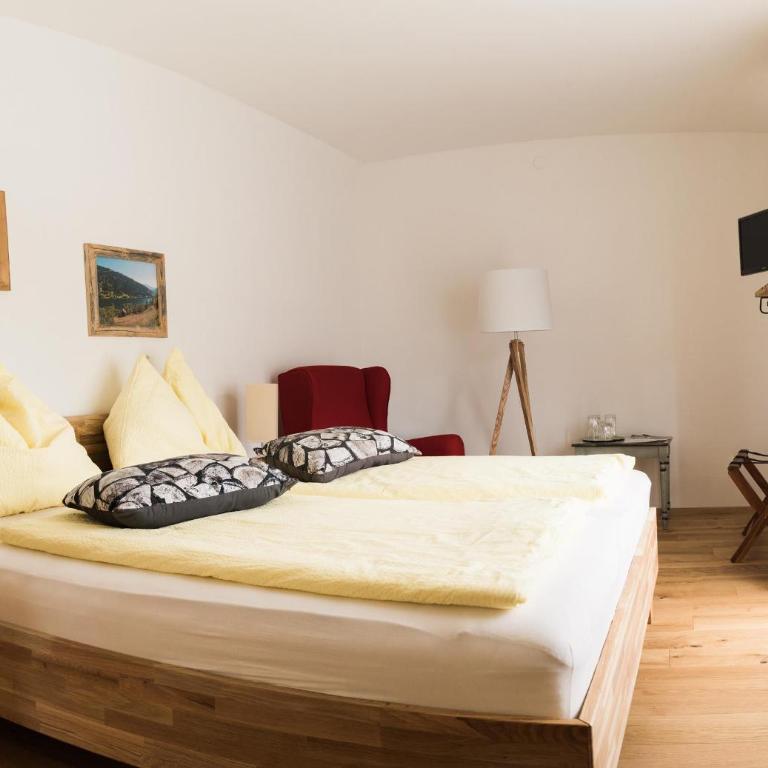 Gästehaus Reicher - Doppelzimmer mit Balkon - 6