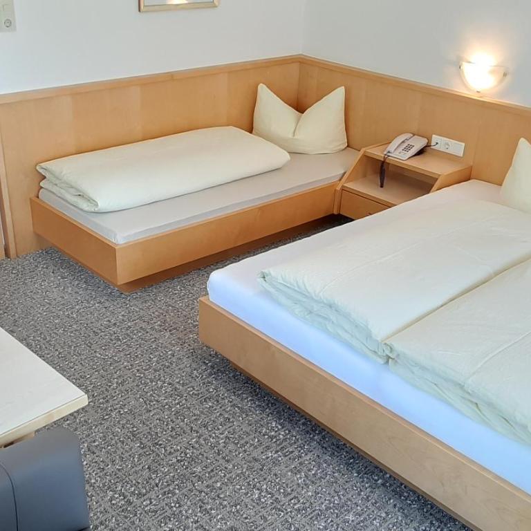 Hotel Garni Bergland - Dreibettzimmer - 2