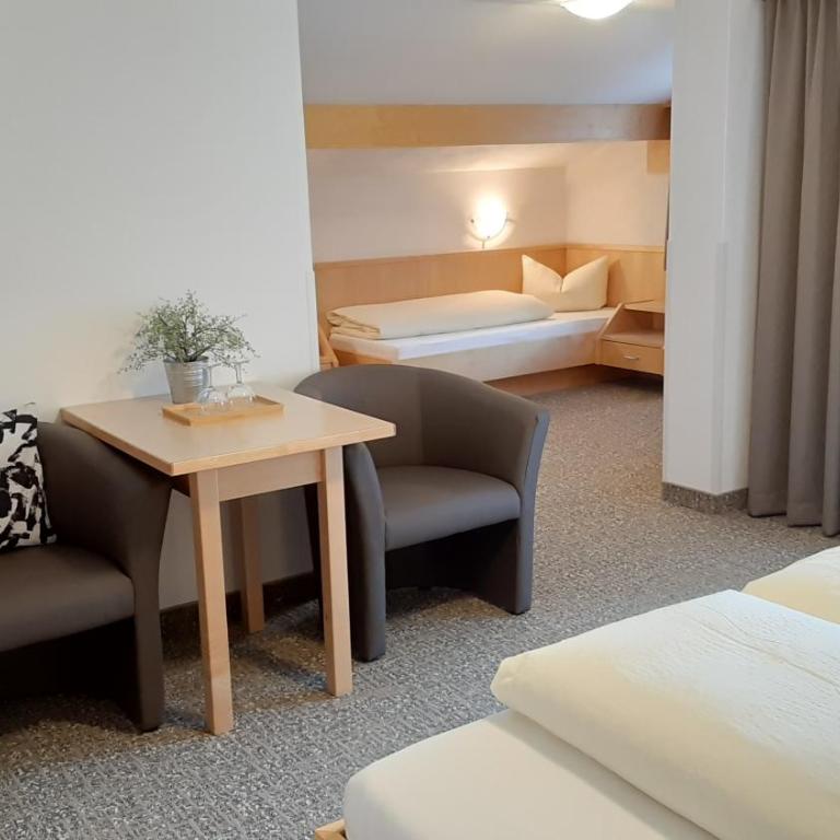 Hotel Garni Bergland - Vierbettzimmer - 1