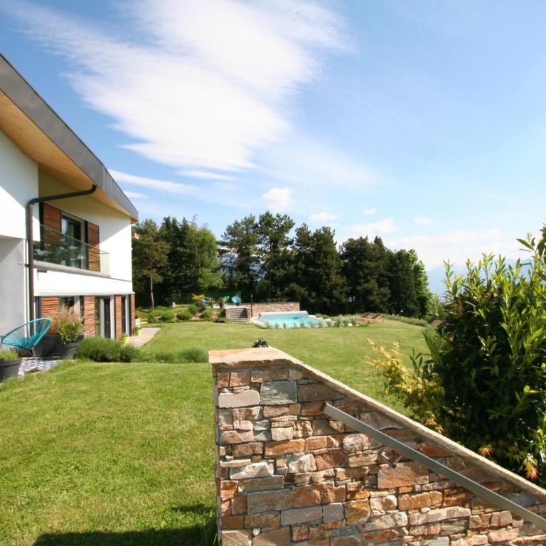 Montreux Holiday Home - Deluxe Villa - 35