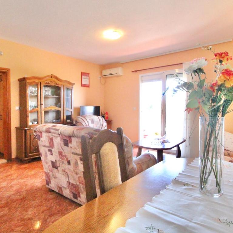 Apartments Mušović - One-Bedroom Apartment - 6