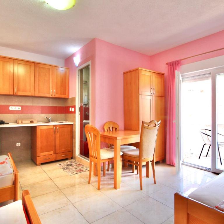 Apartments Mušović - Studio with Terrace - 4