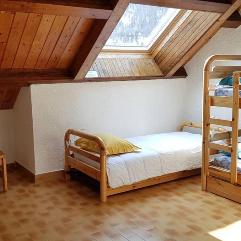 APPARTEMENT T3 60M2 à Briançon dans résidence calme avec 7 couchages - Appartement 2 Chambres - 10