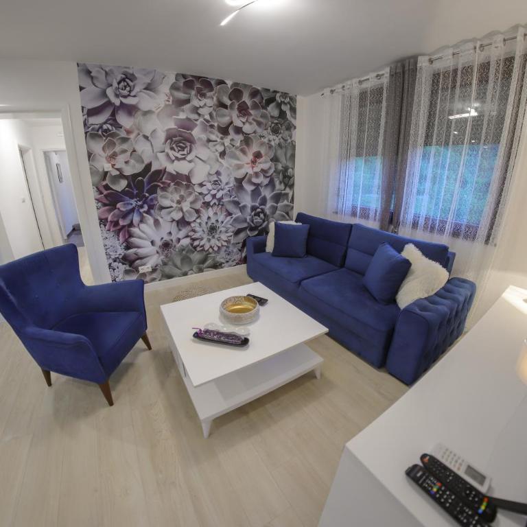 Apartments EDY - Three-Bedroom Apartment - 27