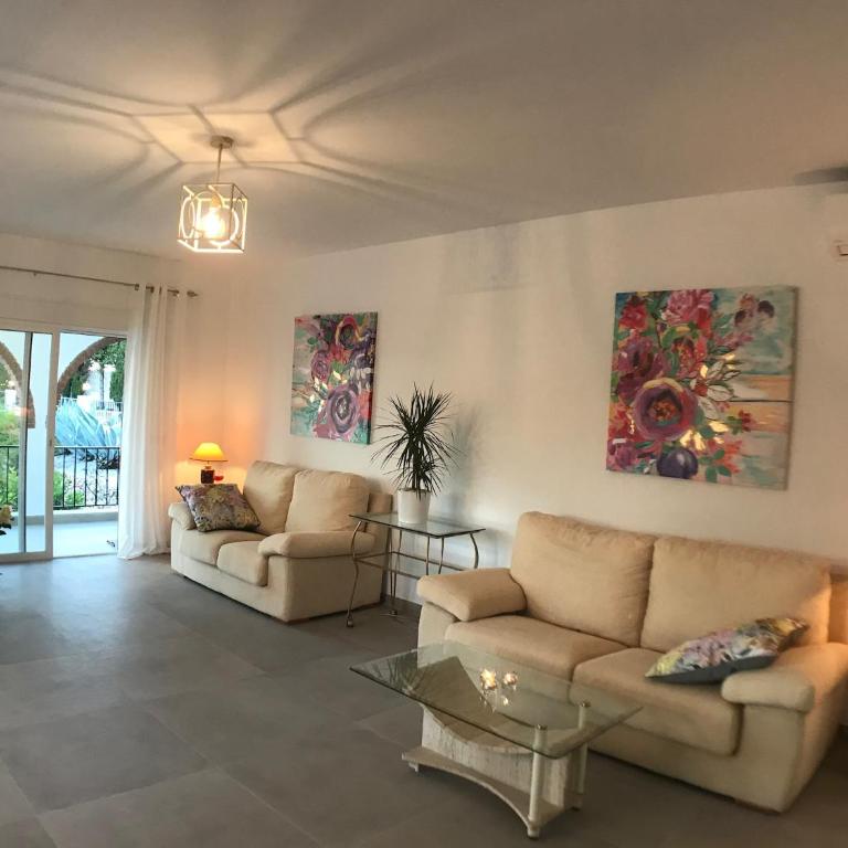 Villa Rafaela - Villa - 23