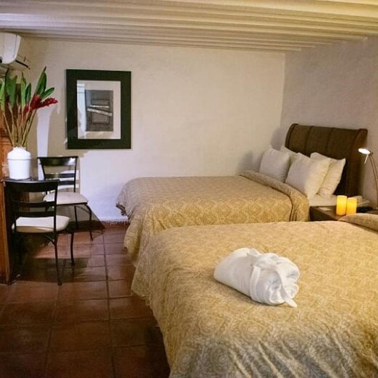 Casa Aspeytia Hotel Boutique - Double Room with Two Double Beds - 10