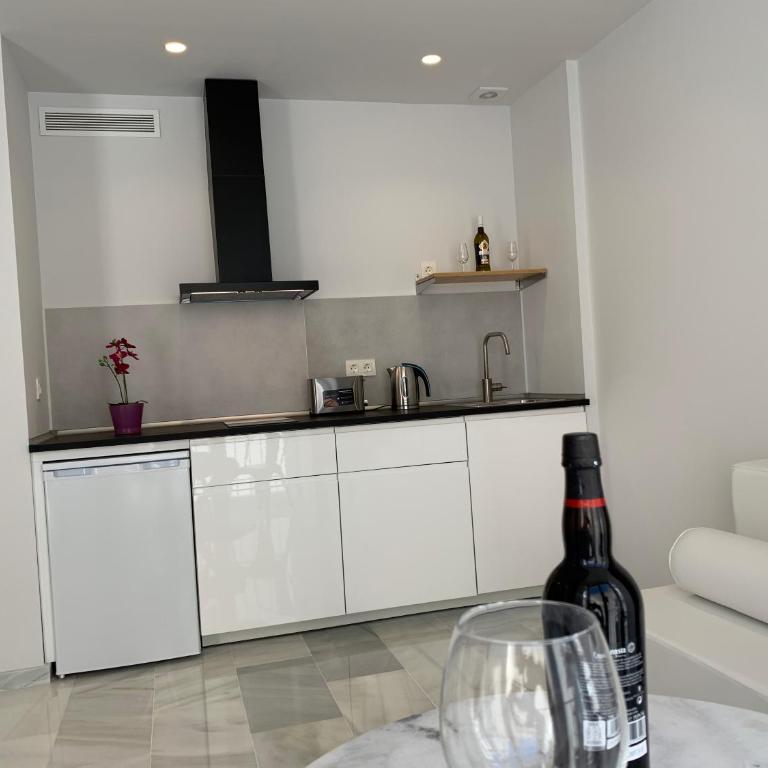 San Lorenzo Apartamentos y Suites - Apartamento con balcón - 11