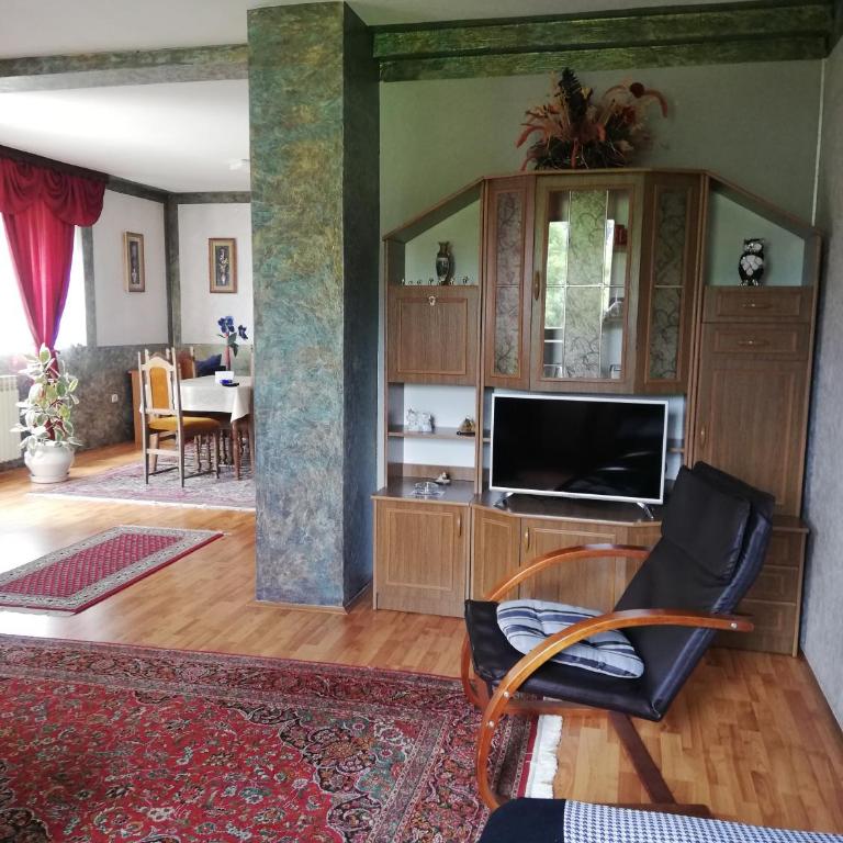 Romansa - Two-Bedroom Apartment - 2