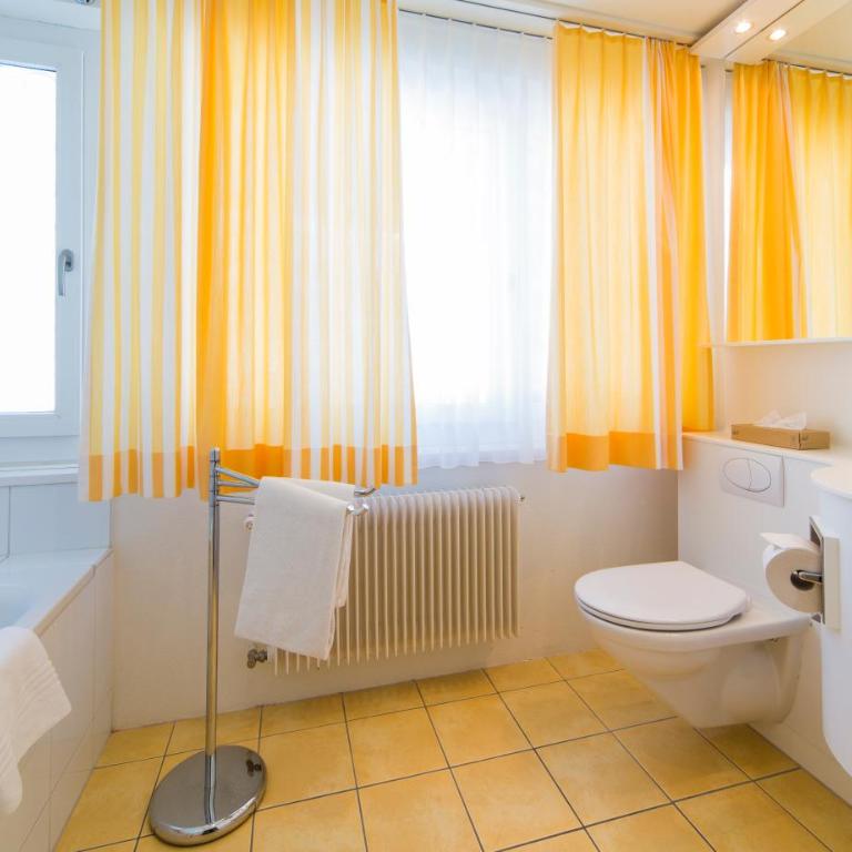 Le Bristol Leukerbad - Superior Zimmer mit 2 Einzelbetten - 1