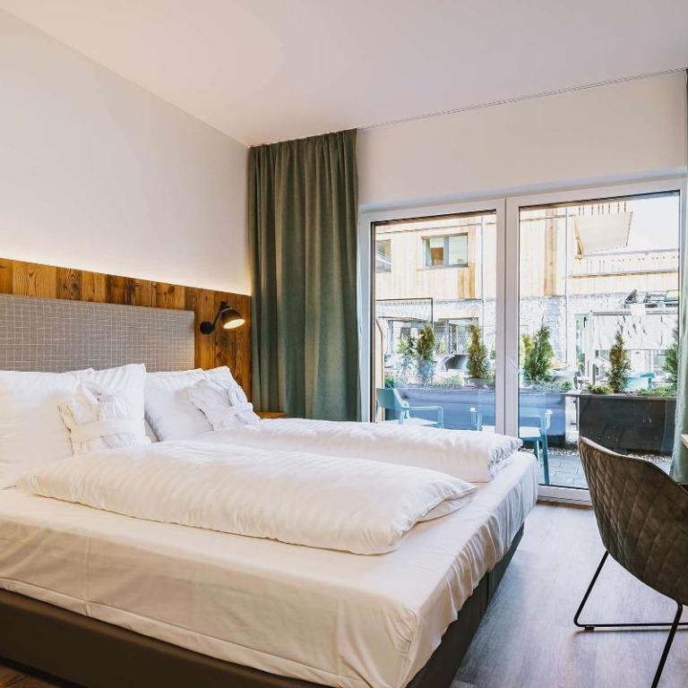 Elements Resort Zell am See - Superior Doppelzimmer - 5