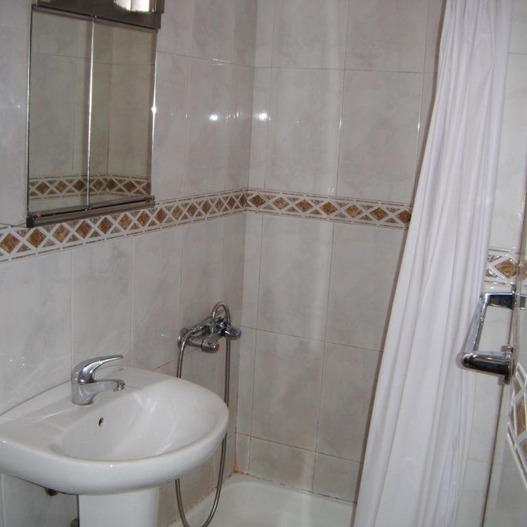 Hostal Tudescos - Habitación Doble - 1 o 2 camas - 3