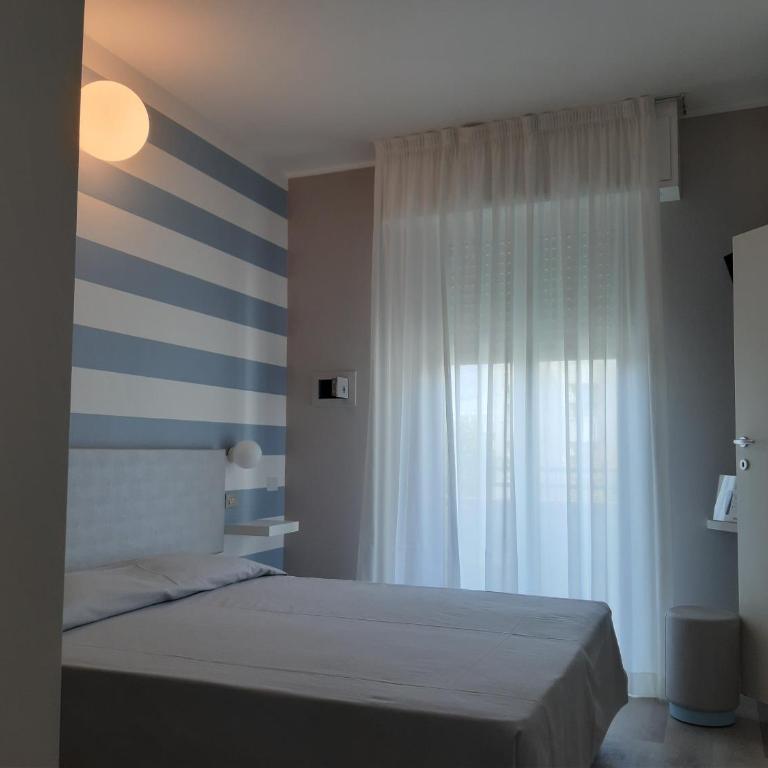 Hotel Brig Fronte Mare Nuova Gestione - Standard Double or Twin Room - City View - 3