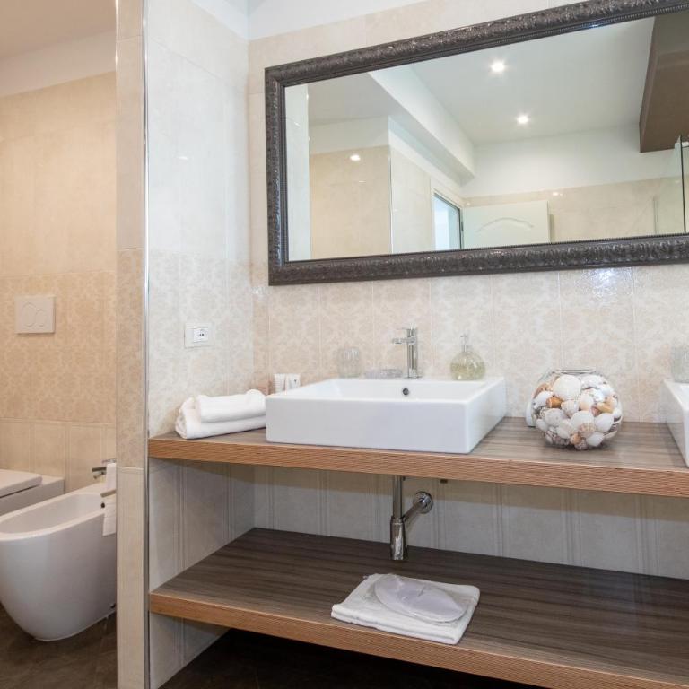 Hotel Carlton - Junior Suite with Balcony Side Sea View - 1