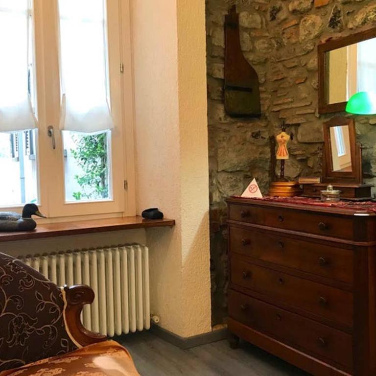 Bellagio LAKESHORE HOUSE - One-Bedroom Apartment - 10