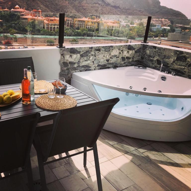 Harrys Palm Puerto de Mogán con jacuzzi - Apartamento de 1 dormitorio - 2