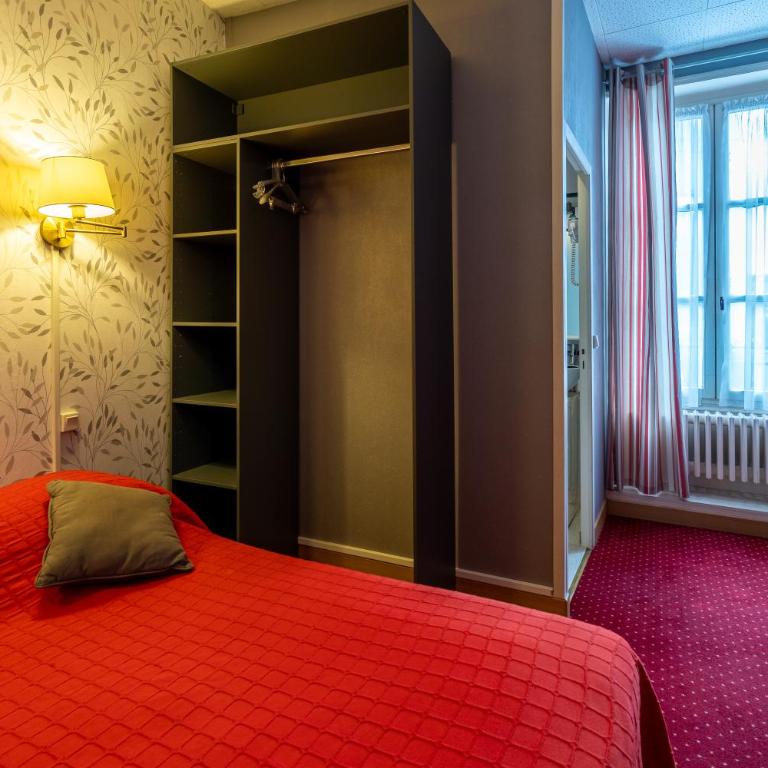Cit'Hôtel - Restaurant Saint Jacques - Chambre Quadruple - 9