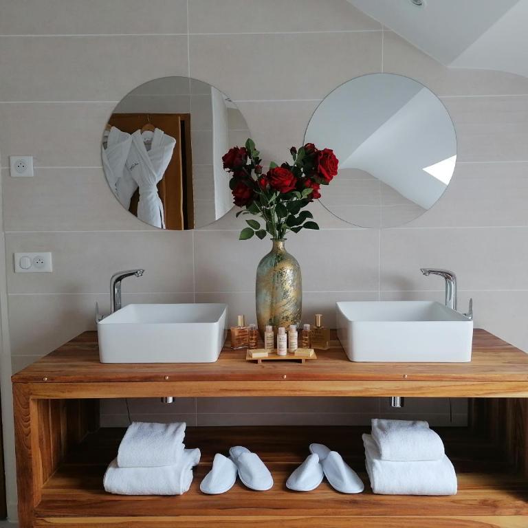 Le Diana Hôtel & Spa - Suite Supérieure - Vue sur Mer - 1