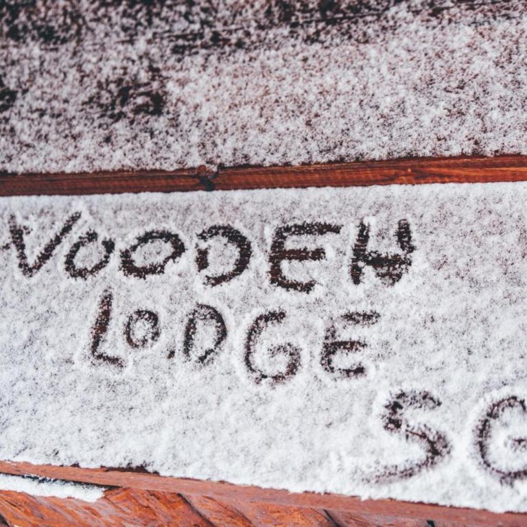 Original Wooden Lodge SG - Three-Bedroom House - 18