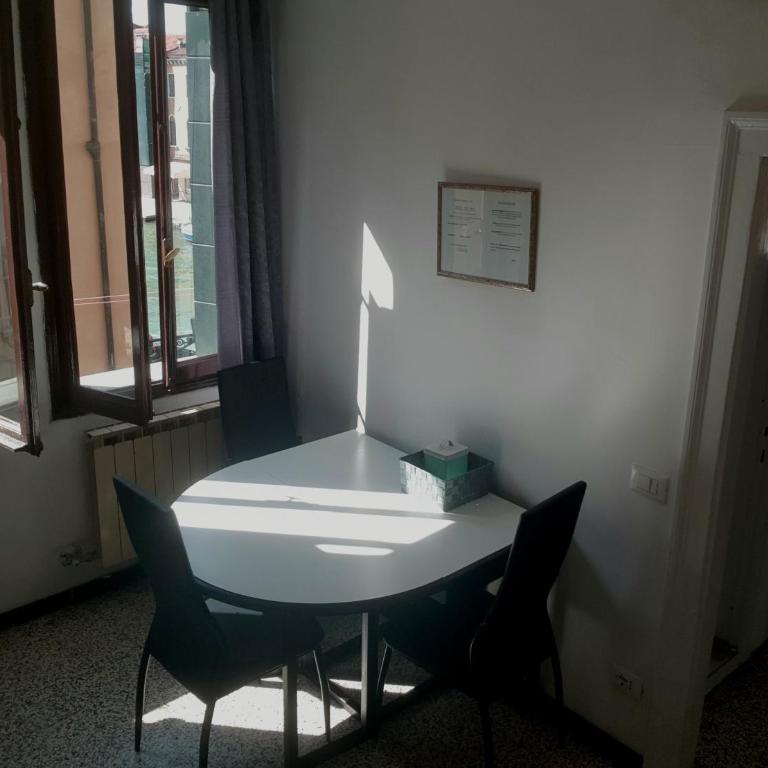 Calle Rielo great canal view - Apartment with Canal View - 8