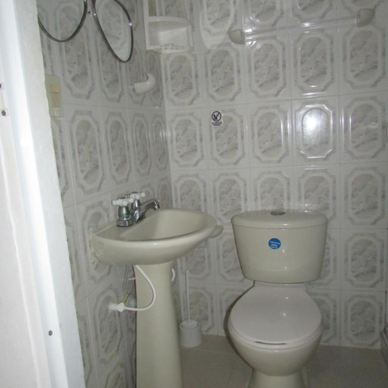 Posada Hostal Miss Marlly - Double Room with Private Bathroom - 11