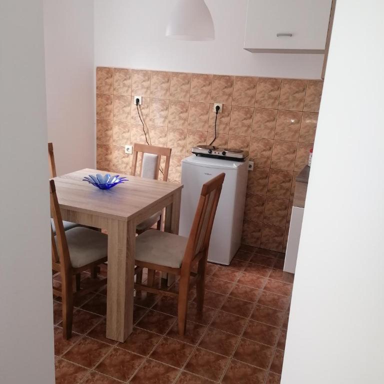 Apartman Banjica 1 - One-Bedroom Apartment - 4