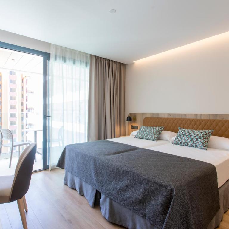 Hotel Presidente 4 sup - Habitación Doble con vistas a la ciudad - 7