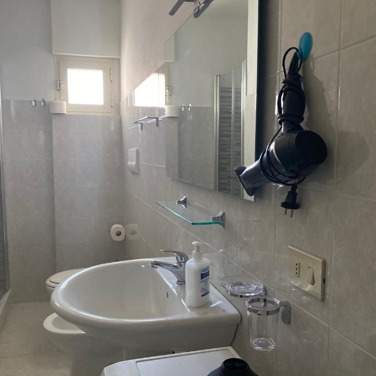 La Casa Gialla - Appartamento con 2 Camere da Letto - 10