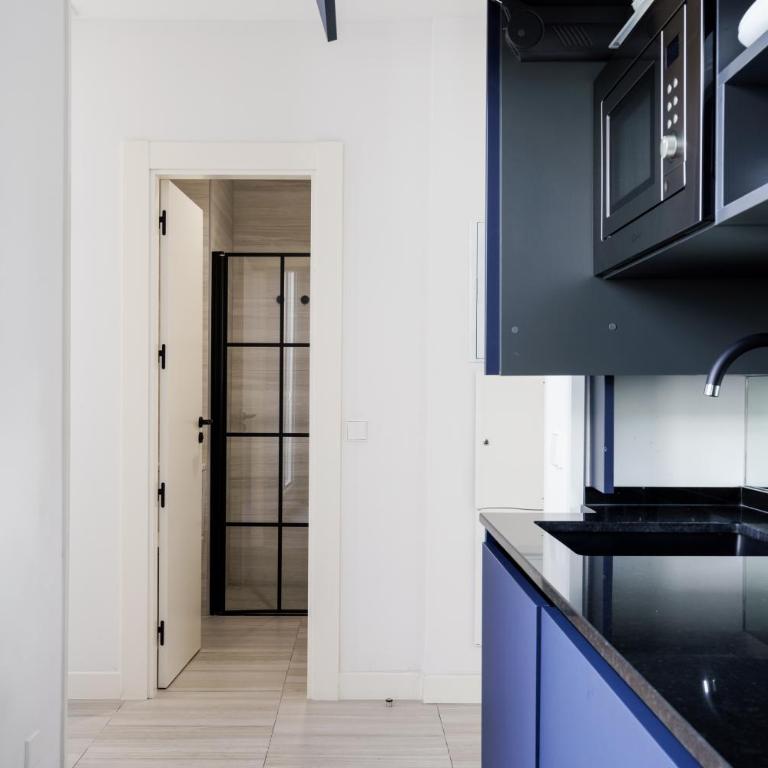 Smartrental Collection Gran Vía Centric - Studio with Terrace - 10