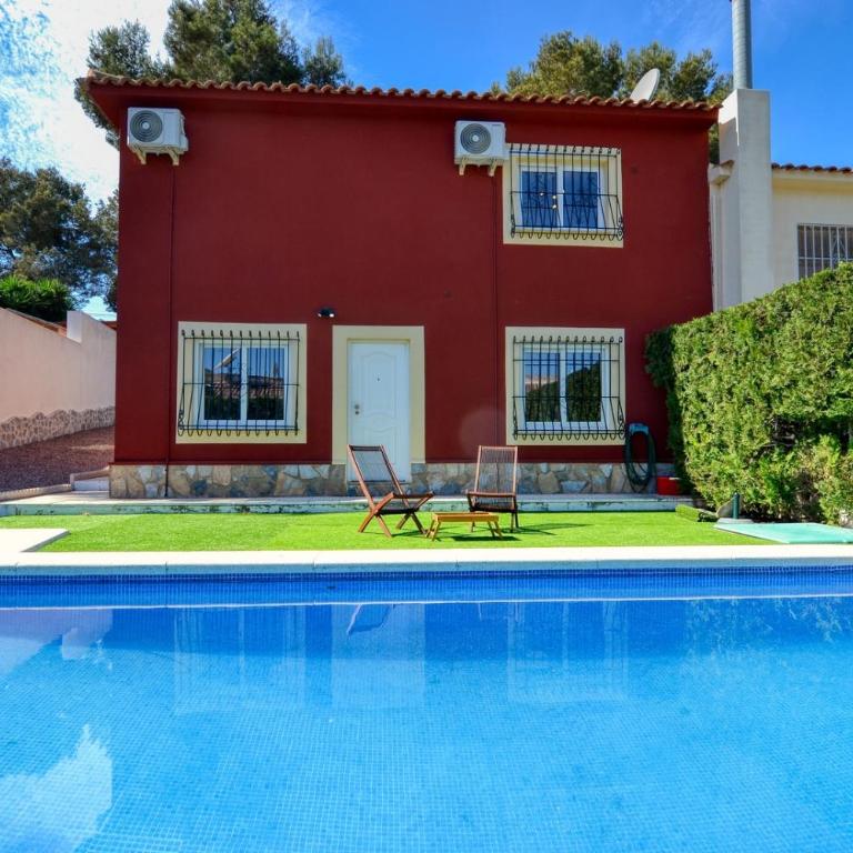 Casa - Casa de 4 dormitorios - 2