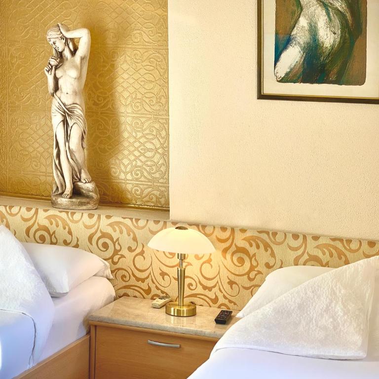 Shangri La Mansion - Comfort Twin Room - 2